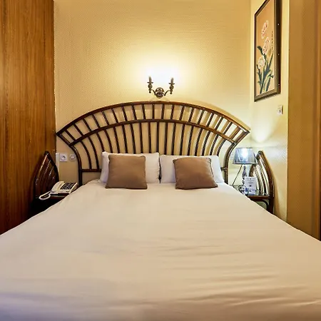 Saint Etienne Hotel *