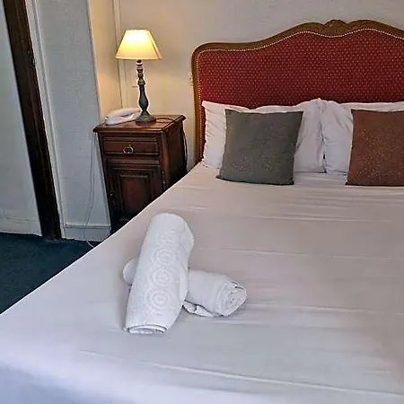 Saint Etienne Hotel *