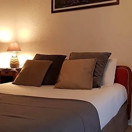 Saint Etienne Hotel *