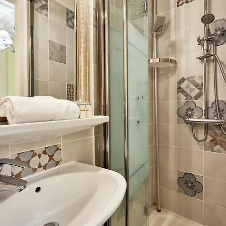 Saint Etienne Отель Кан