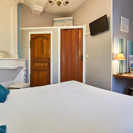 Saint Etienne Отель