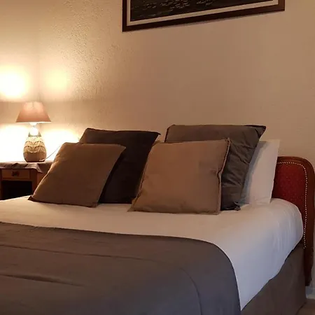 Saint Etienne Отель