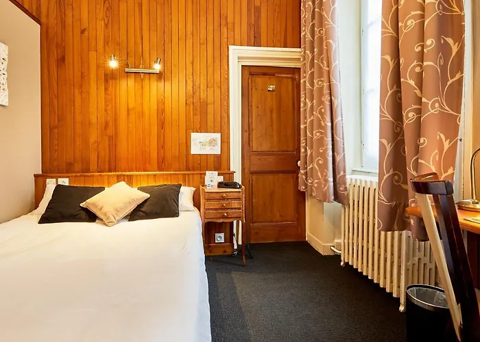 Saint Etienne Hotel *