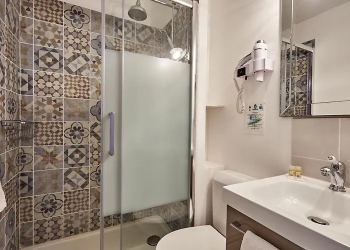 Hotel Saint Etienne *